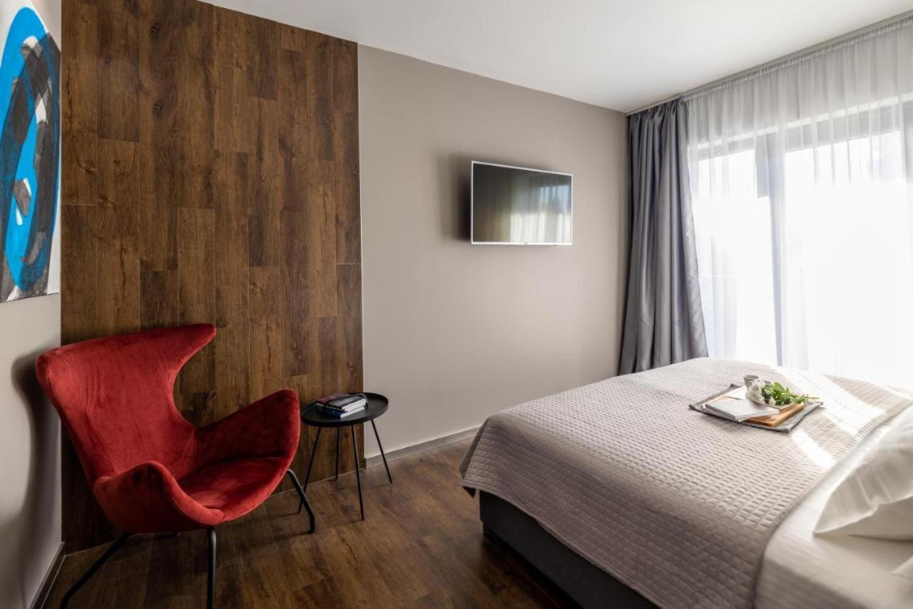 Roof 69 Rooms Сплит Екстериор снимка